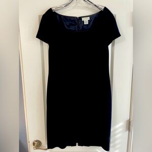 Ann Taylor Classic Black Short Sleeved Sheath Dress.  Size 10